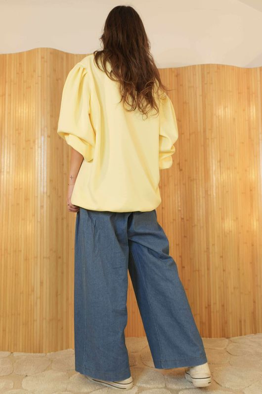 Nova Puff Sleeve Sweatshirt Soft Lemonade /10=